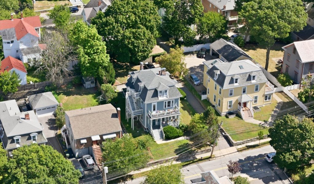 139 Summer St # 1 Watertown, MA 02472 139 Summer St # 1 Watertown, MA 02472