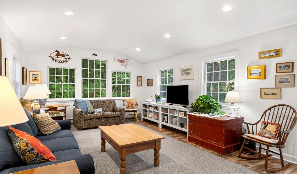 14 Ortins Rd Hamilton, MA 01982 Home for sale in Hamilton, MA 01982